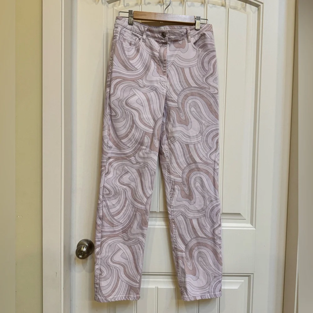 Aritzia Wilfred High Waisted Vera Twill Pant in Pink Soft Swirls. Size 6 - Picture 2 of 7
